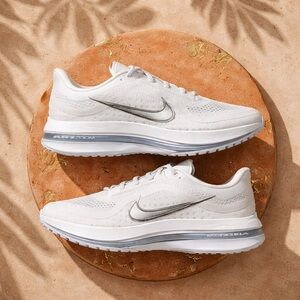 Nike White Air Zoom Running Shoes